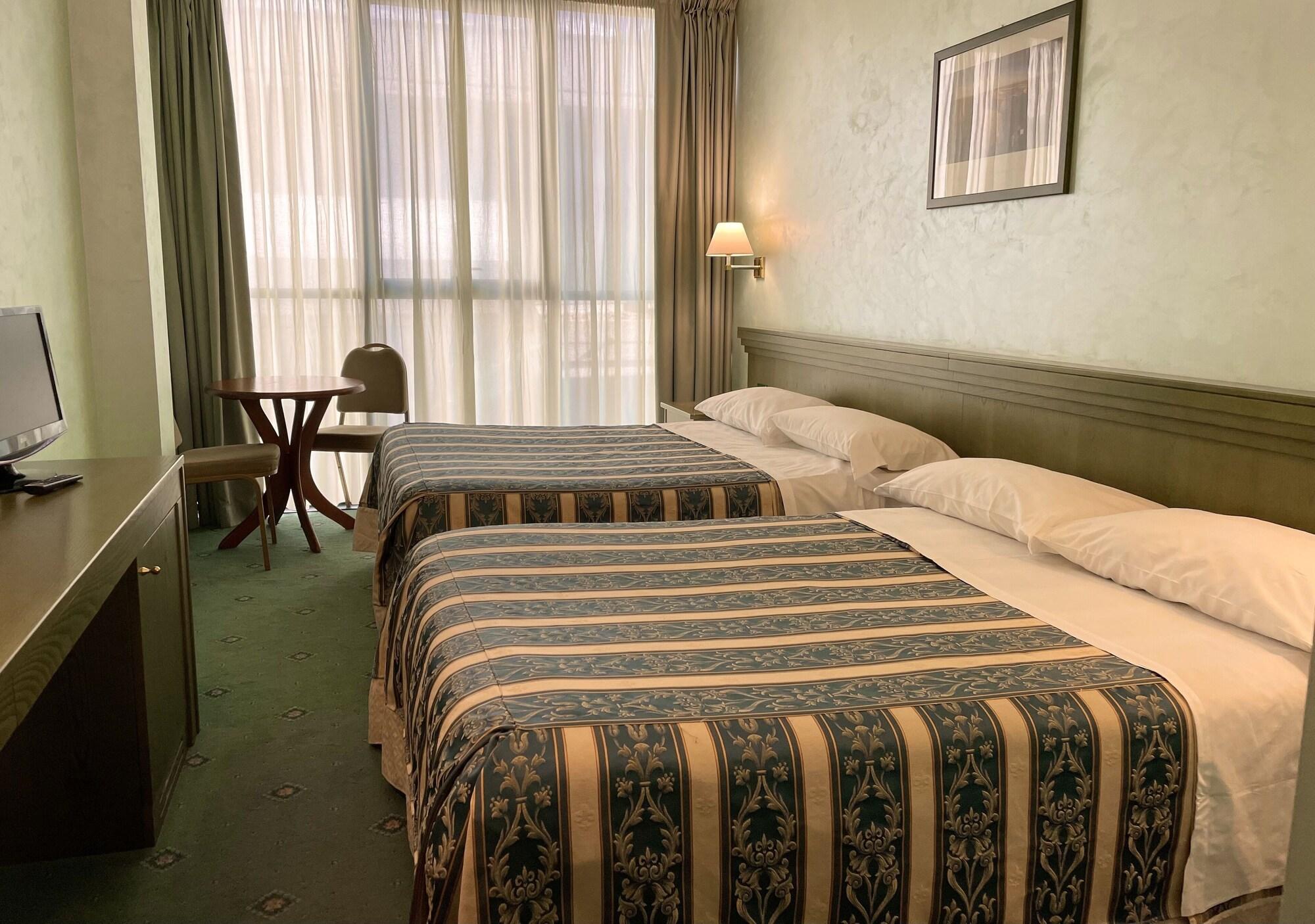 Hotel Santacroce Meeting Sulmona Exterior photo