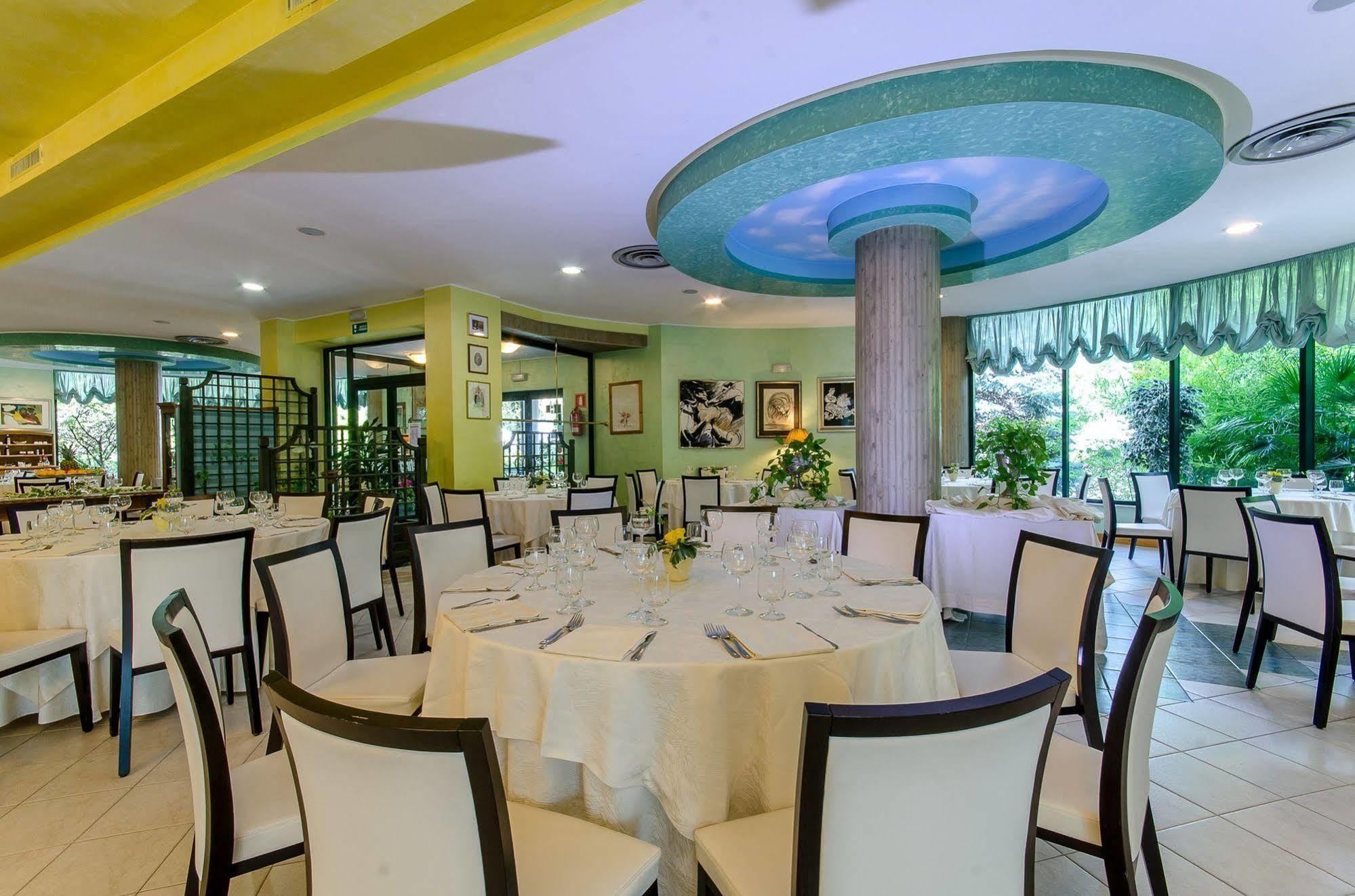 Hotel Santacroce Meeting Sulmona Exterior photo